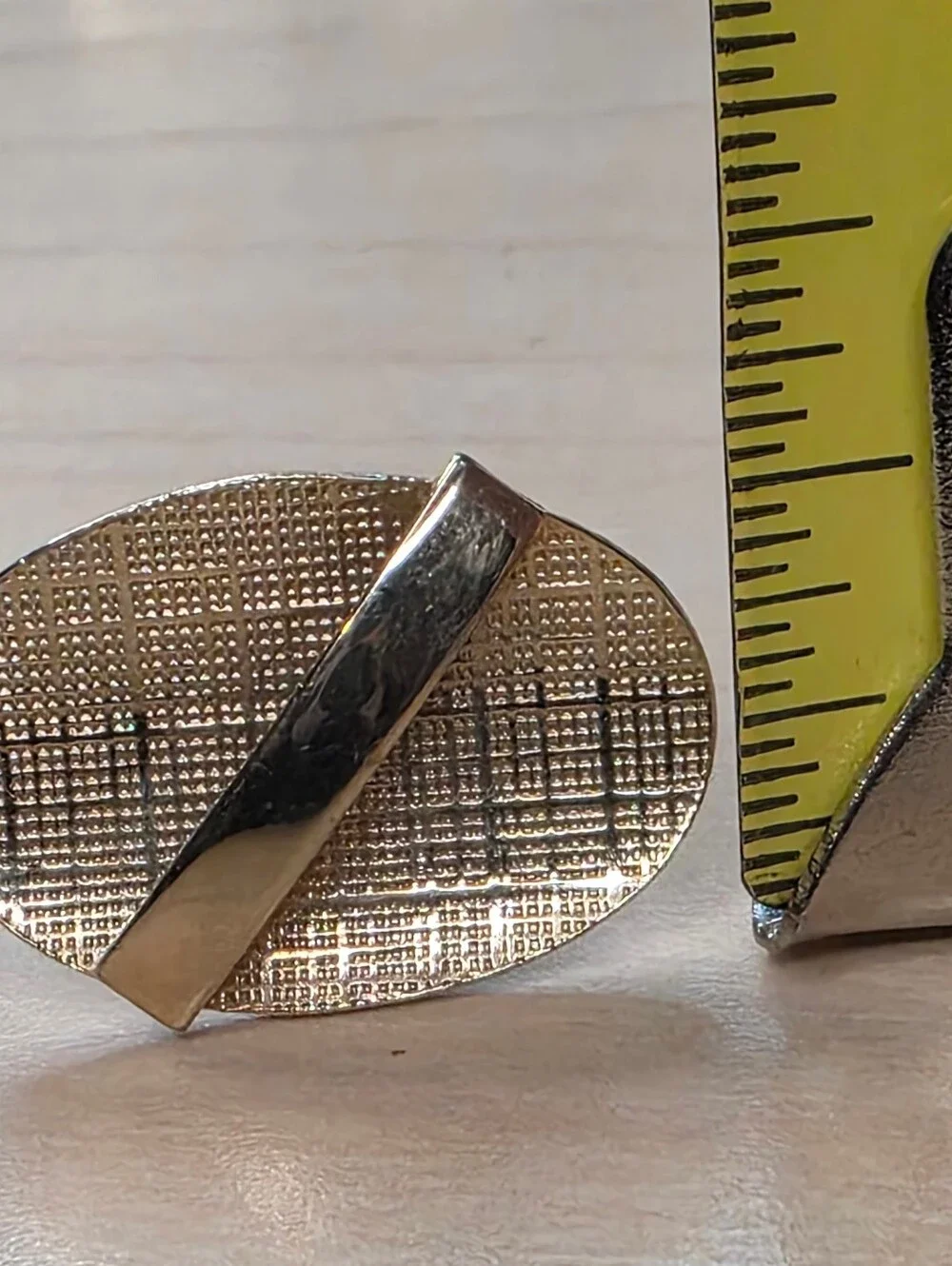Vintage Gold Tone Oval Textured Cufflinks Mid Century Modern Geometric